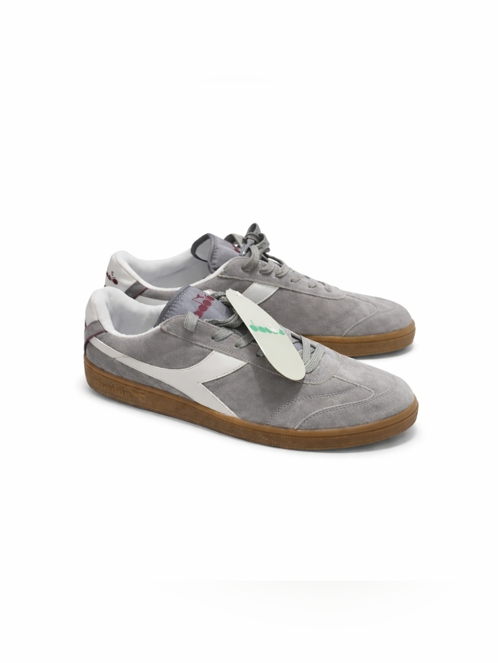 NWT Diadora Light Gray Suede Men's Sneakers with Gum Sole